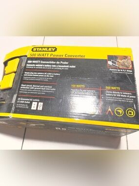 Stanley 500 WATT Power Converter.  Works great, in original packaging!